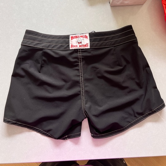 Birdwell Women’s Birdie Boardshorts Size 2 - Picture 2 of 4